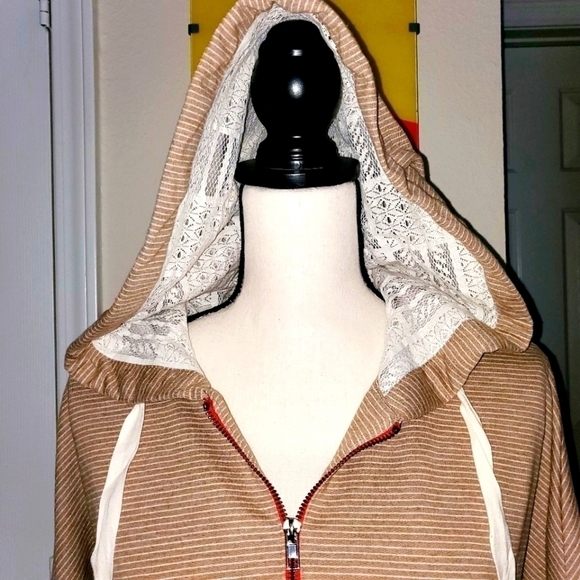 ODDY | Zip Up Lace Hoodie - Picture 3 of 7